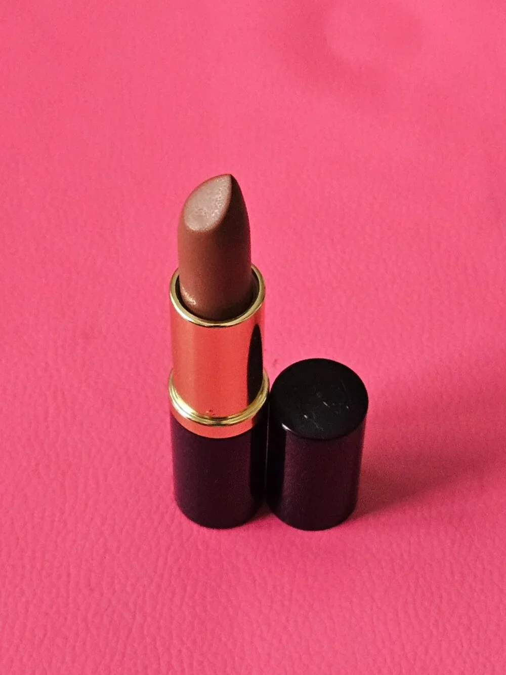 Estée Lauder Pure Color Long Lasting Lipstick #46 Barely Nude Crème